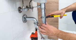 Сантехнические работы Лысьва цена 459 руб. Услуги сантехника
